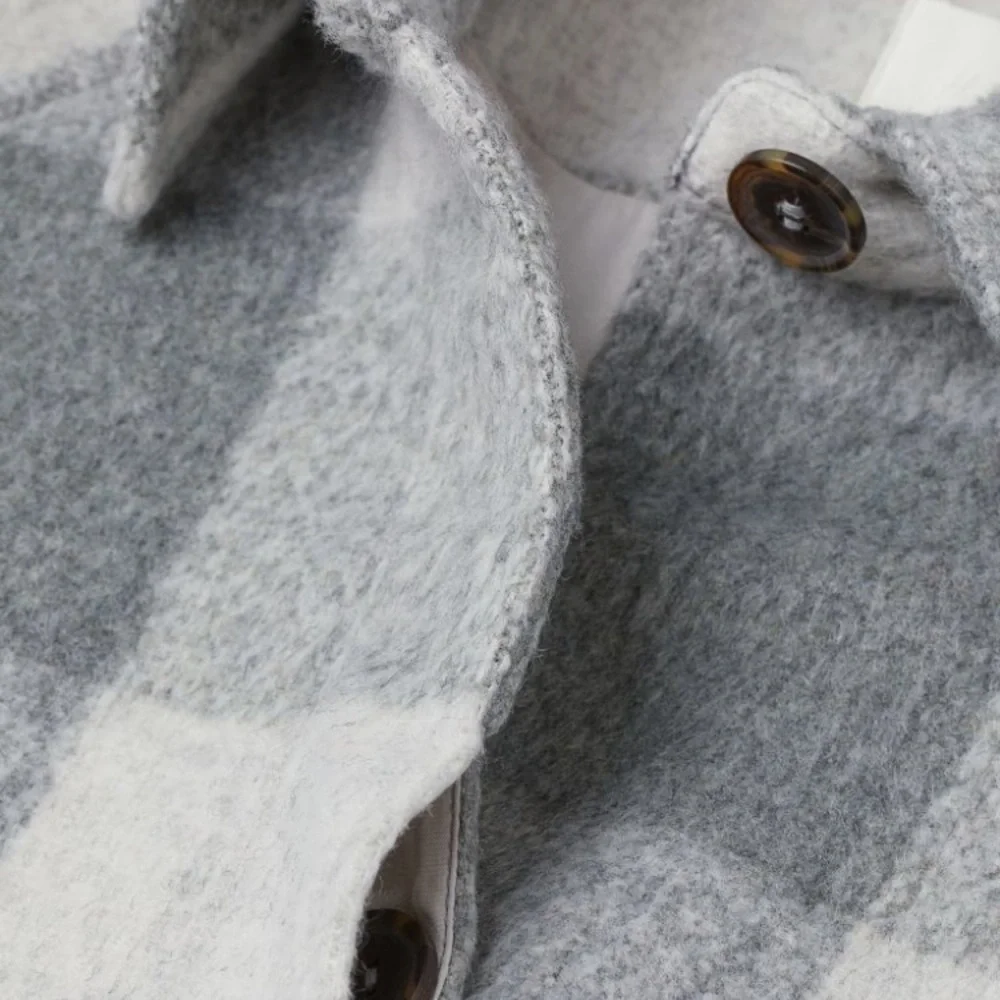 H&M • BLOGGERS FAVORITE Long Oversized Shacket Coat in Gray & White Plaid - Picture 6 of 16